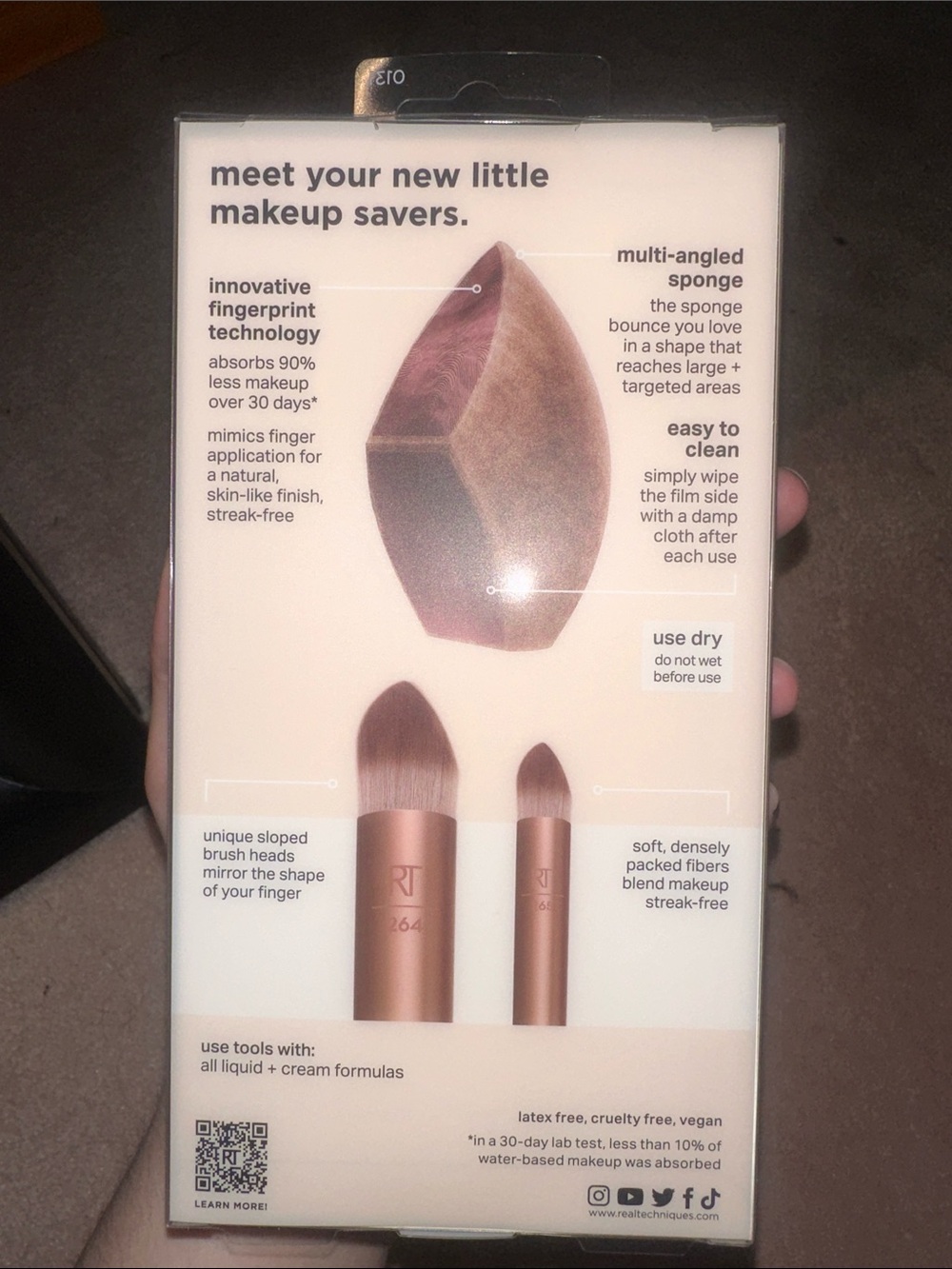 Real Techniques Makeupsaver Sponge Brush Natural Finish 3 Piece Set NWT - Picture 3 of 3